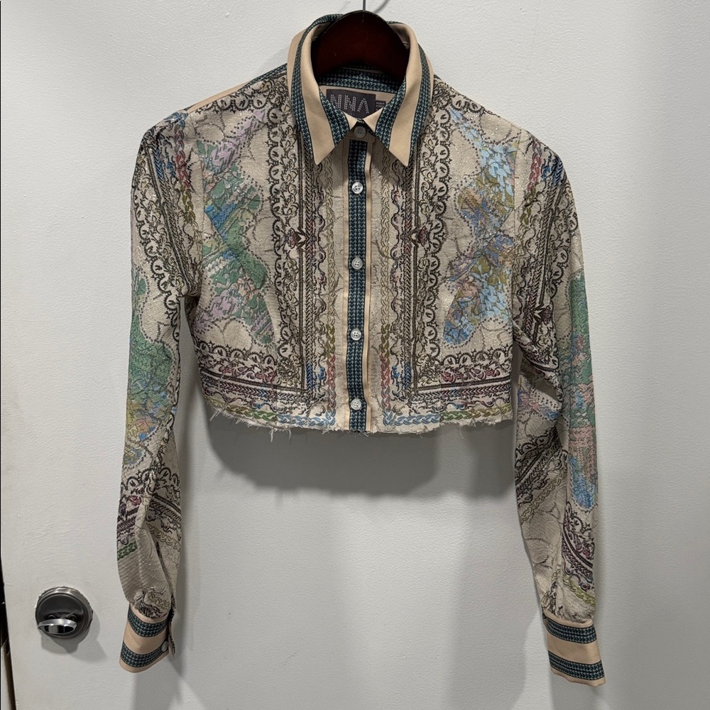 NNA Enjoy Colorful Cropped Button-Up Shirt